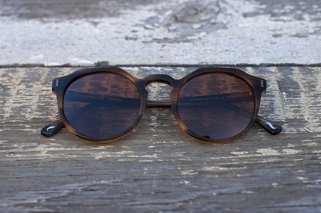 Granada in Toffee - polarized
